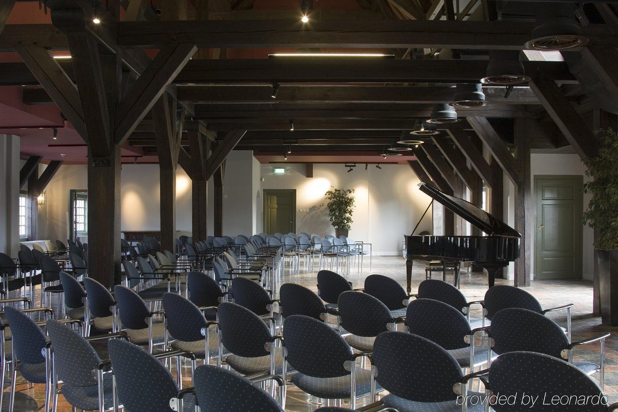 Hotel Theater Figi Zeist Facilidades foto